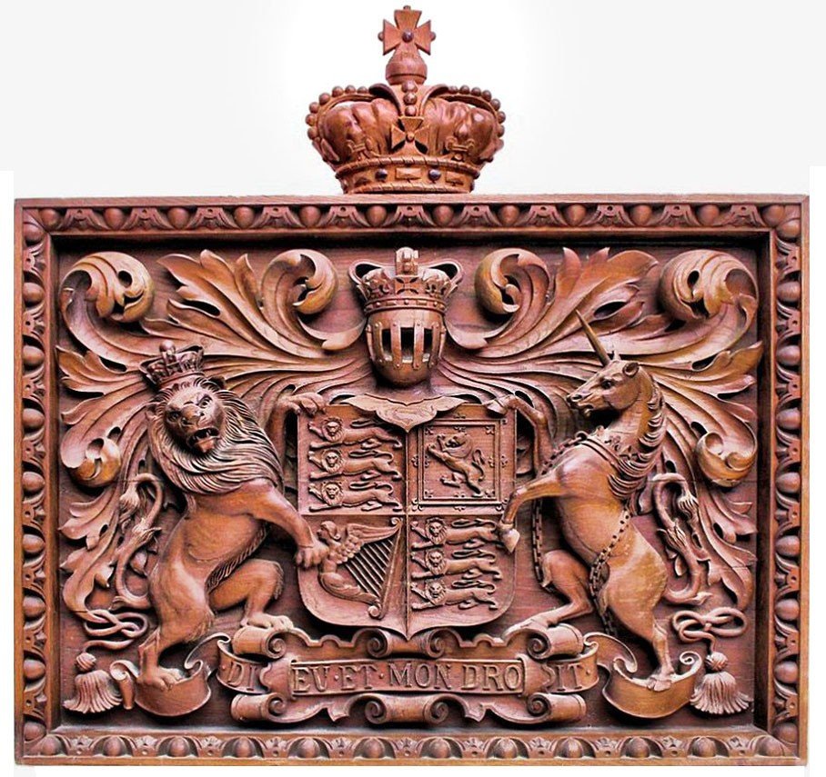 Spectaculaire Blason de Château en Bois Sculpté XIXe