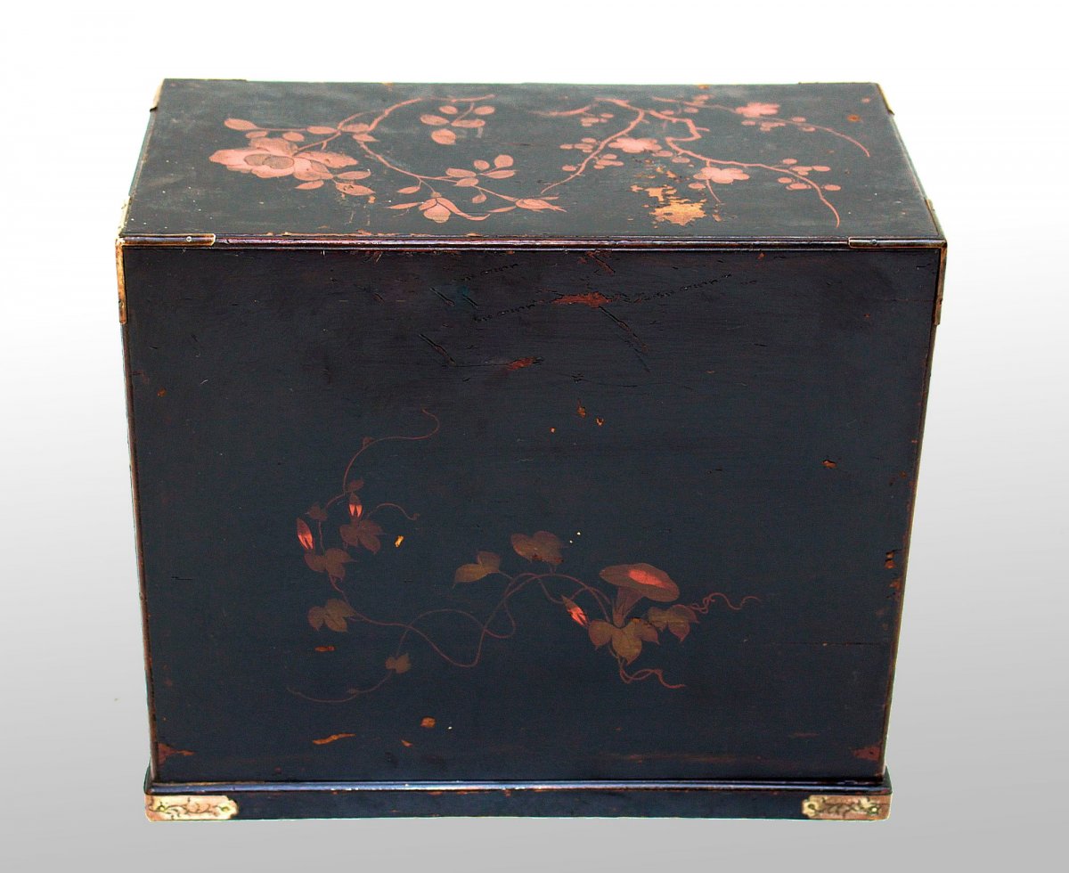 Lacquered Cabinet From Japan Meiji Period (1868-1912)-photo-3