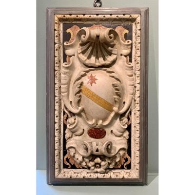 Paire D’emblages Nobles Sculptes En Marbre Statuaire 