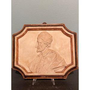 Hauts Reliefs En Marbre Représentant Des Papes