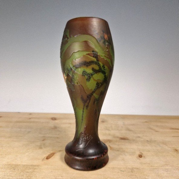 Daum Vase