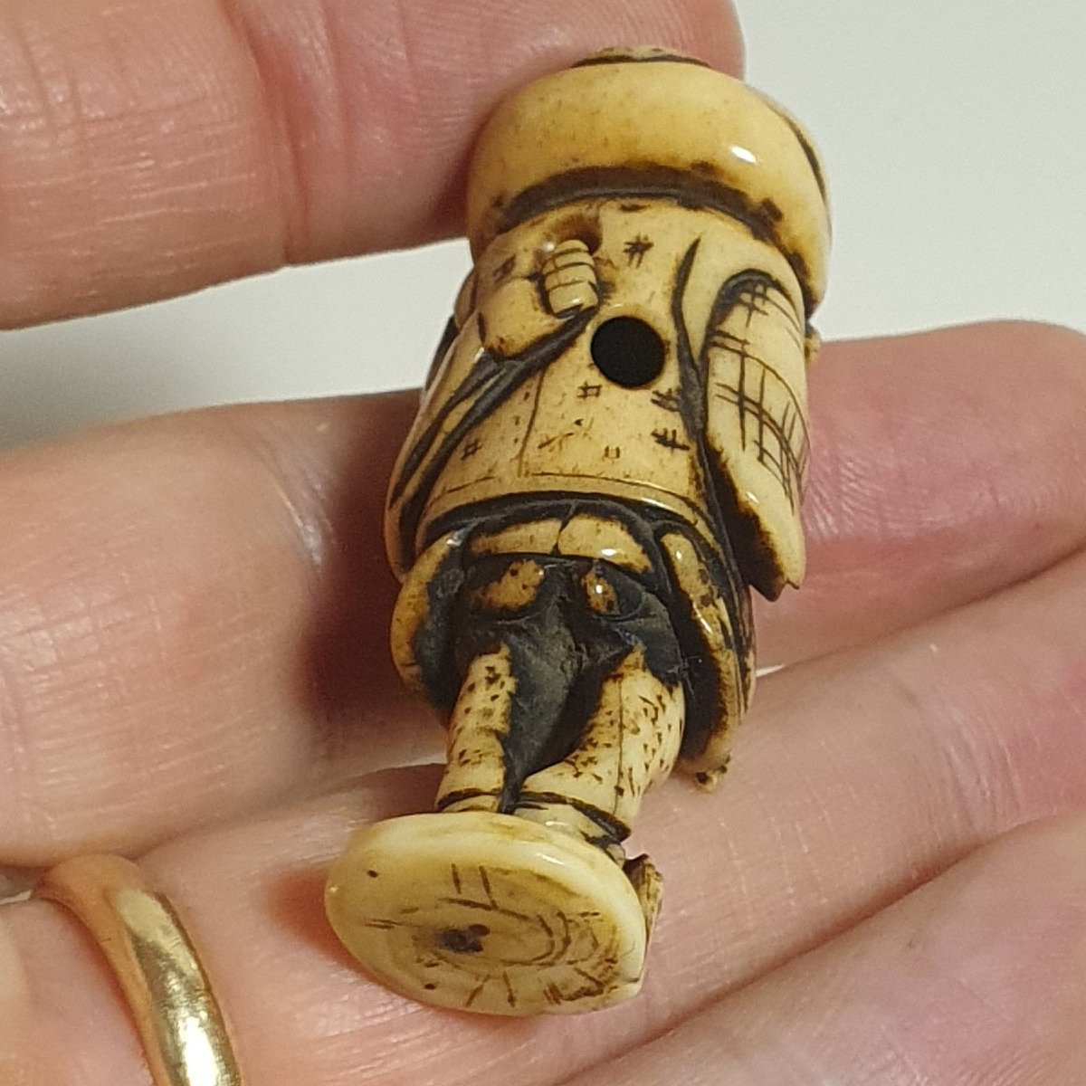 Deer Horn Netsuke -photo-3