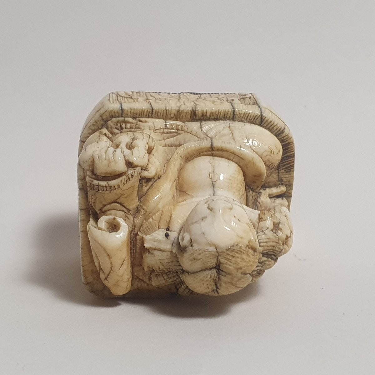 Netsuke  En Ivoire -photo-2
