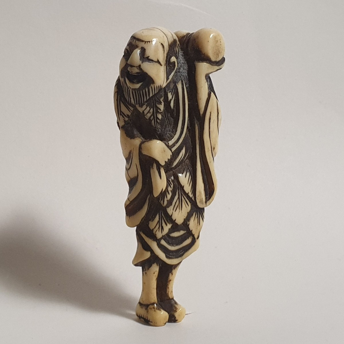 Netsuke  En Ivoire 