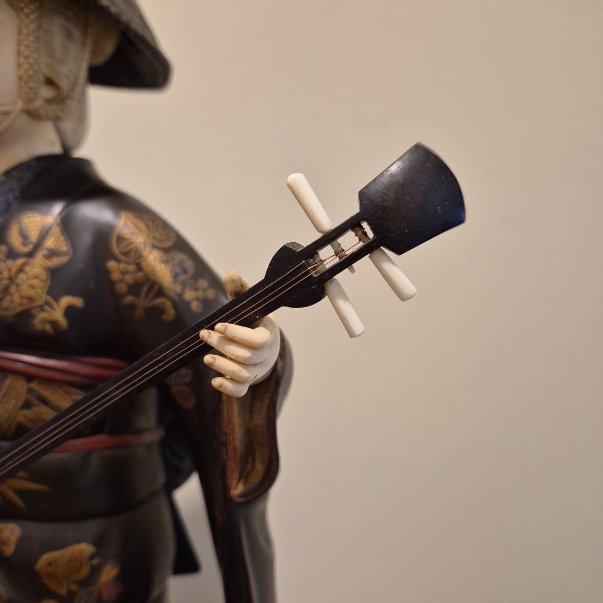 okimono Geisha-photo-5