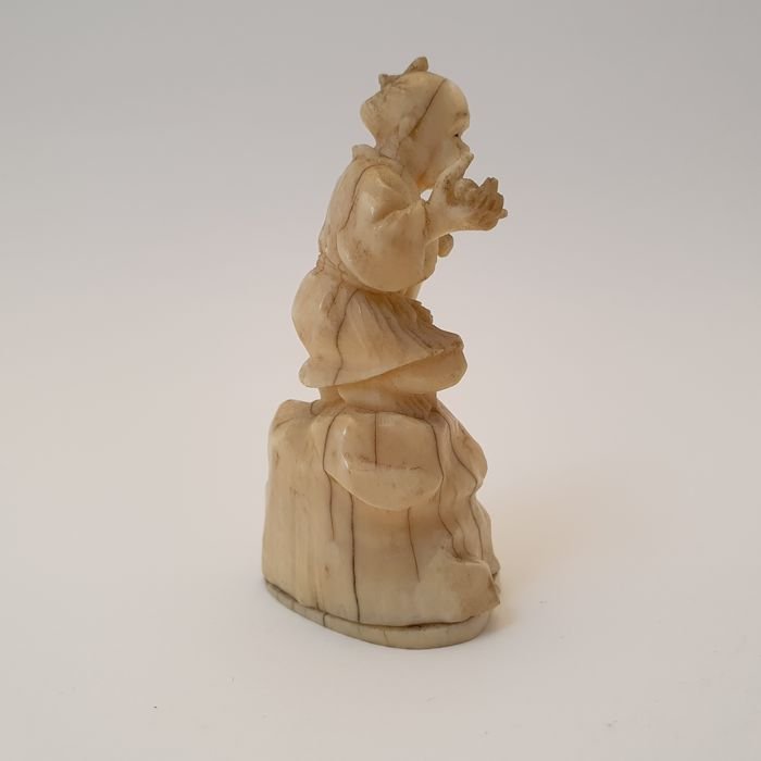 Okimono (1) - Marine Ivory - Japan - Meiji Period (1868-1912)-photo-1