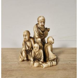 Netsuke  En Ivoire 
