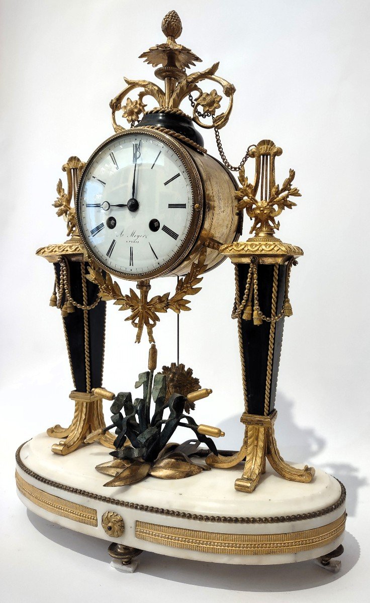  Pendule Louis XVI en marbre et bronze doré-photo-2