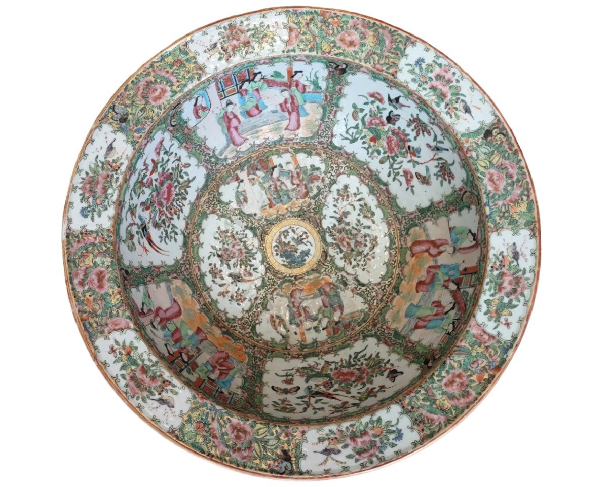 Large Canton Porcelain Punch Bowl Mid-19th Century