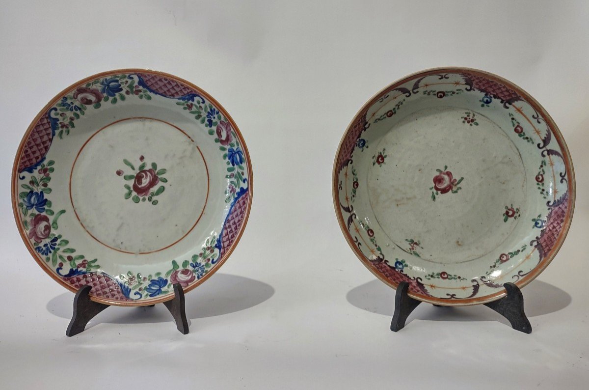 Two Chinese Export Porcelain Plates-photo-1