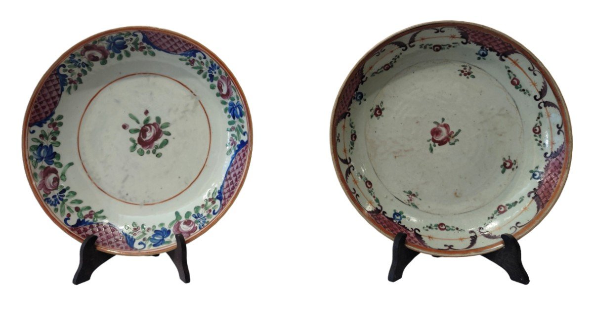 Two Chinese Export Porcelain Plates