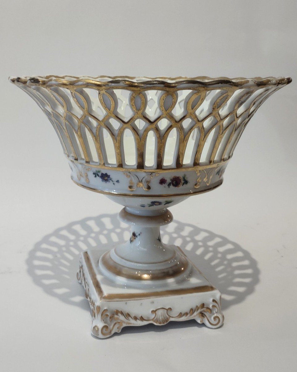 Old Paris Perforated Fruitbowl-photo-2