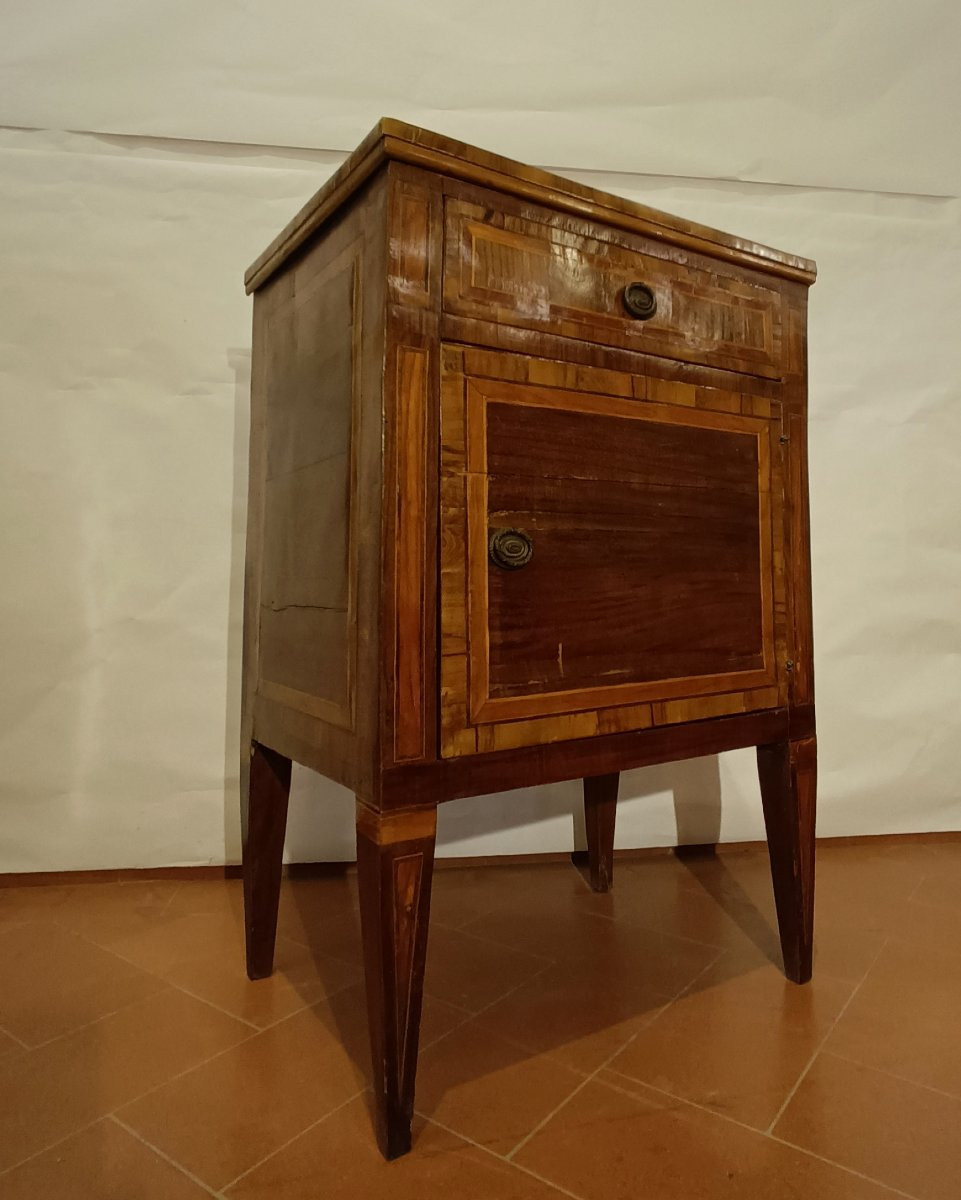 Second Half Of The 18th Century Inlaid And Veneered Bedside Table-photo-1