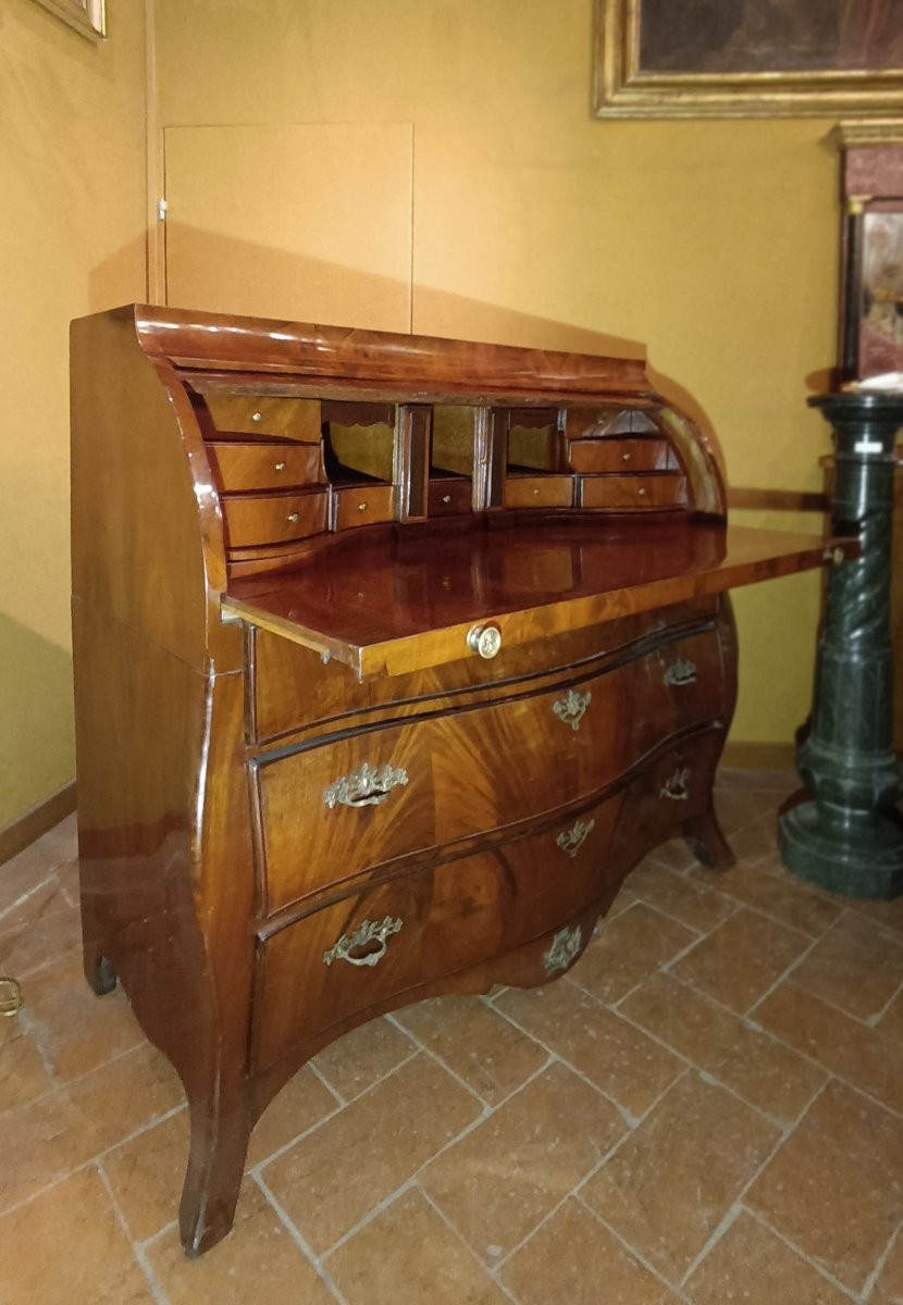 Second Half Of The 18th Century Neoclassical Walnut Roller Folding Table-photo-1