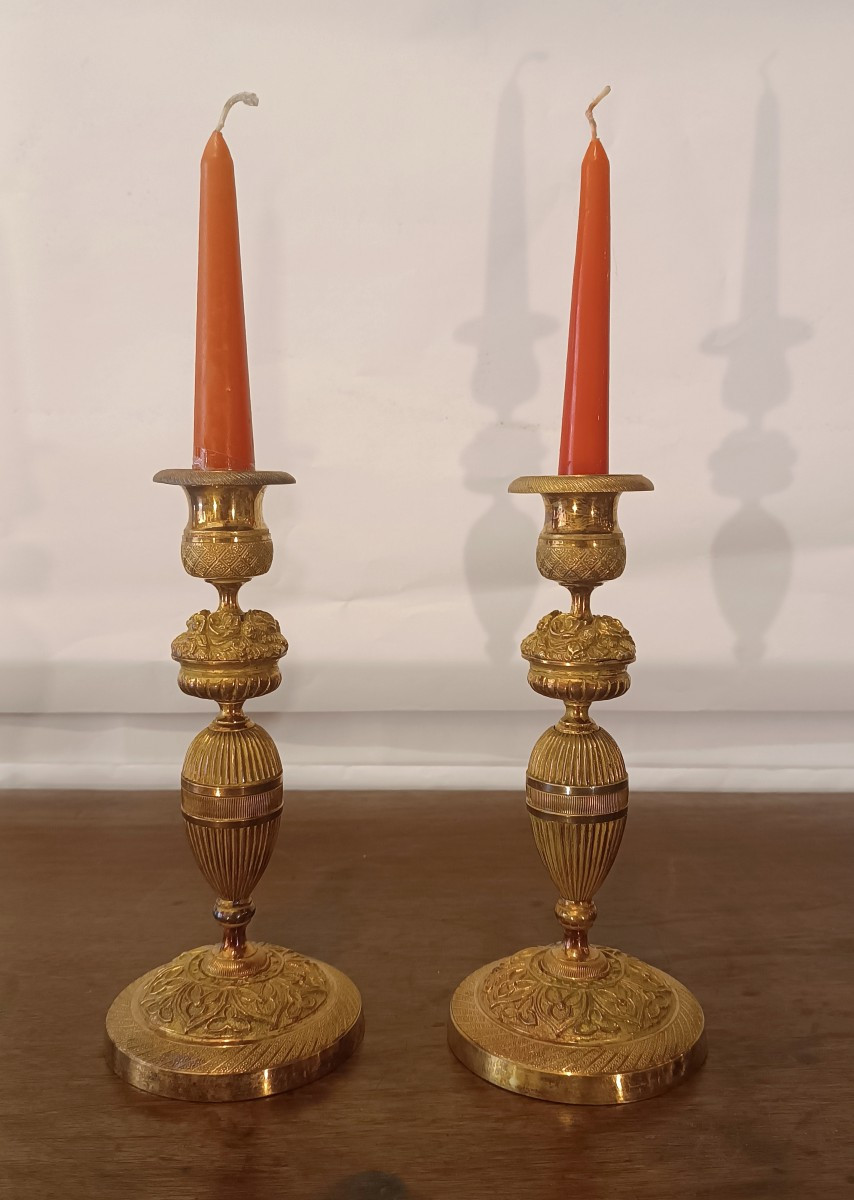 First Half Of The 19th Century Pair Of Charles X Candlesticks In Gilt Bronze