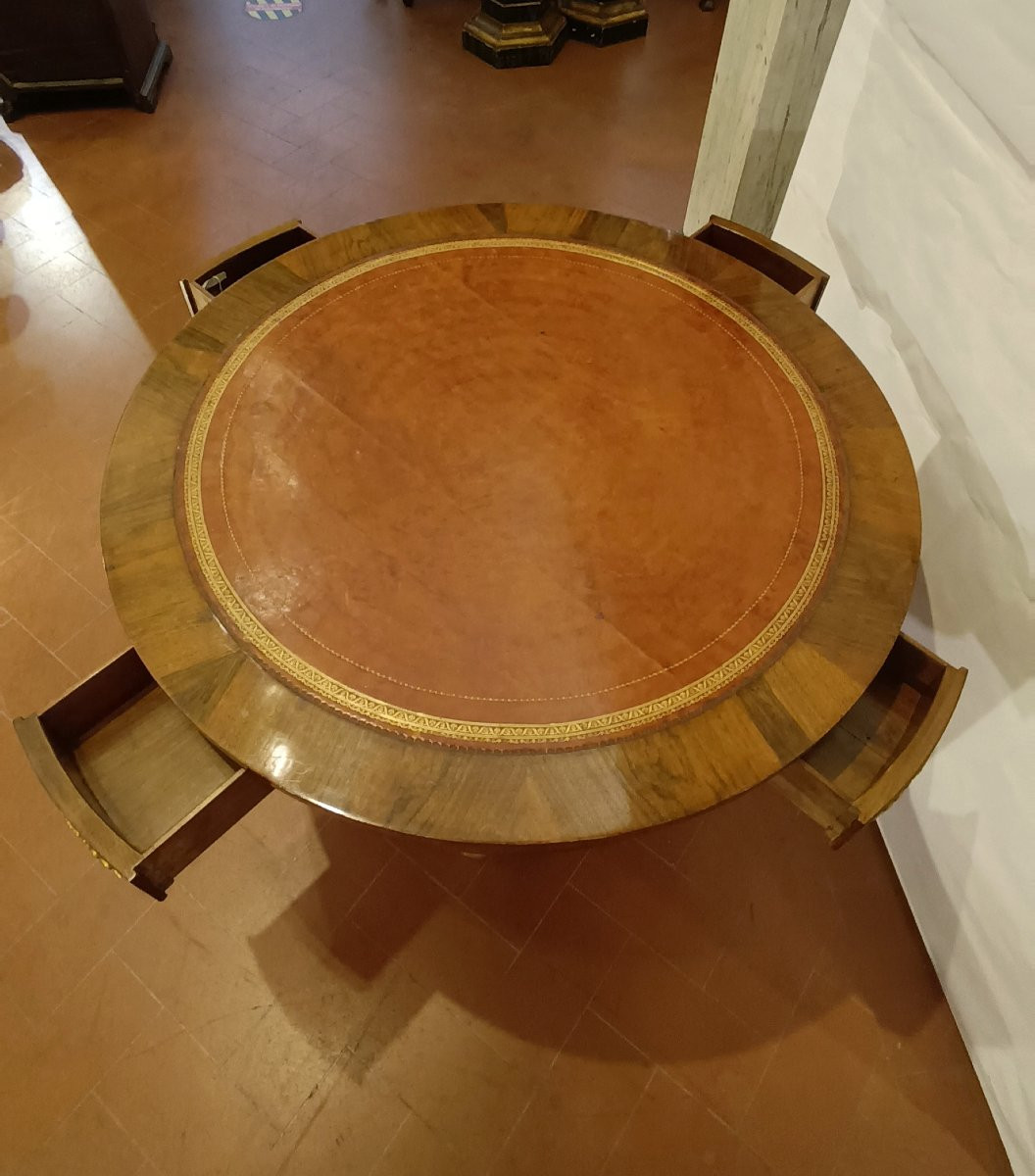 Late 18th Century Directory Walnut Table-photo-3
