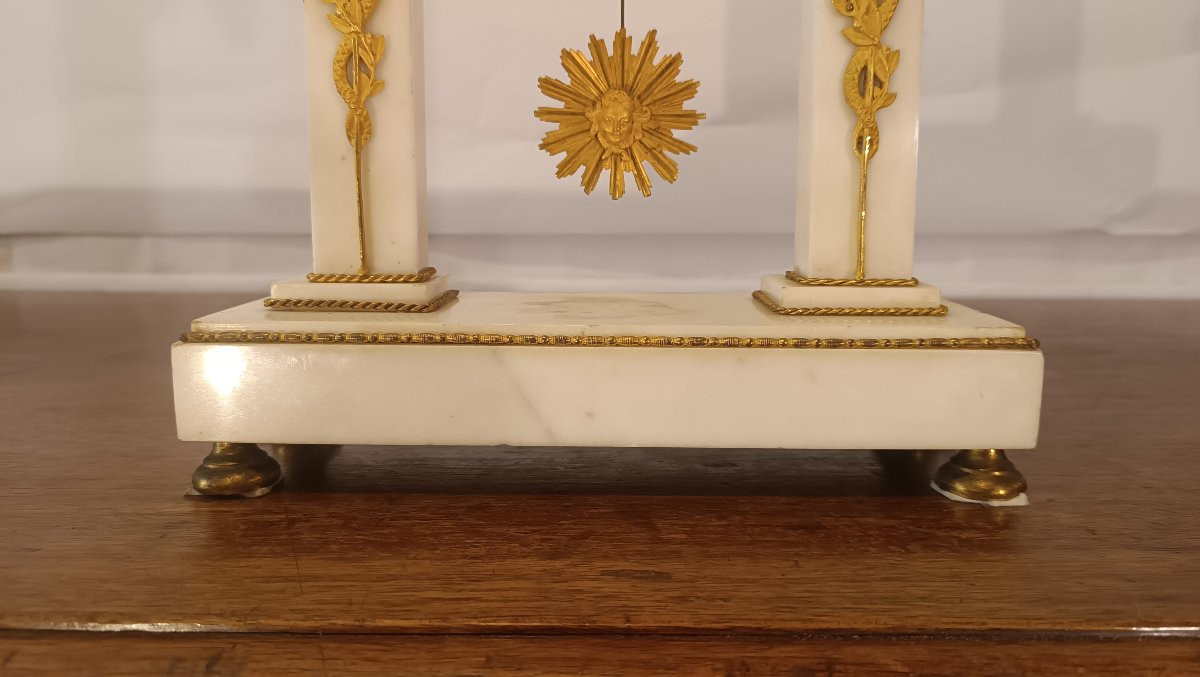 Second Half Of The 18th Century White Marble Temple Clock-photo-6