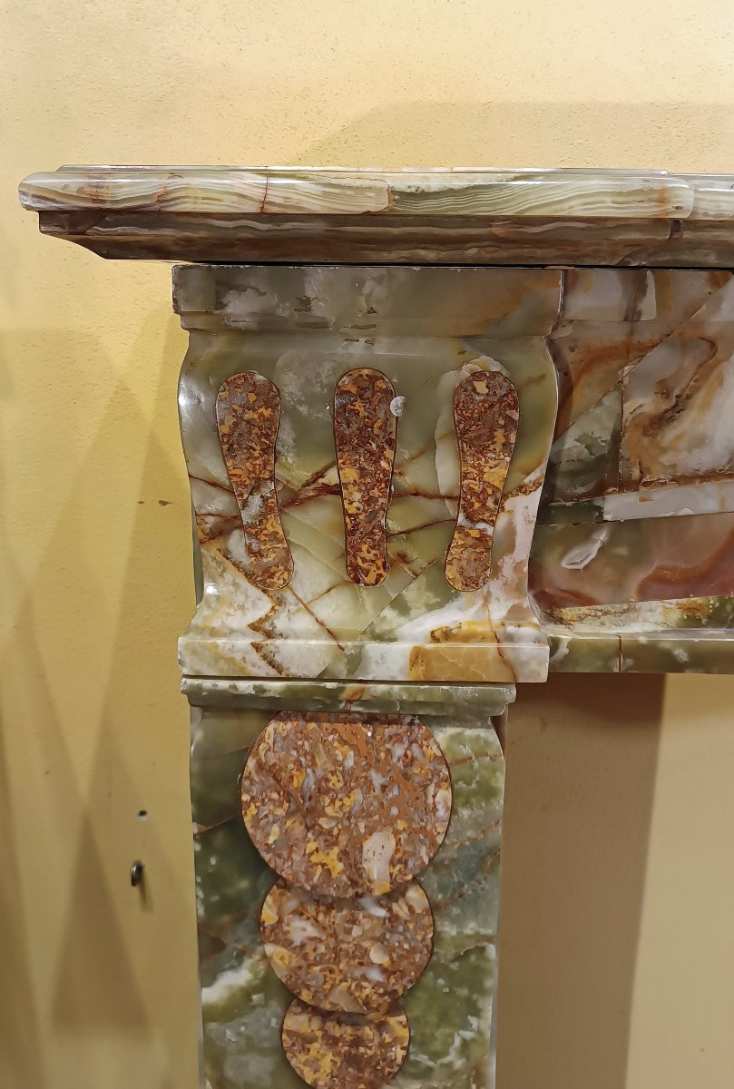 CHEMINÉE EN ONYX ET BRÈCHE DU MILIEU DU 19ème SIÈCLE-photo-7