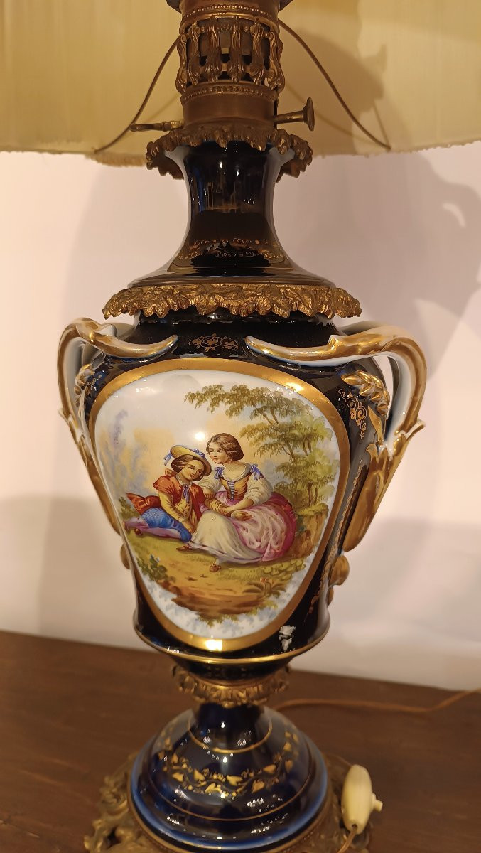PAIRE DE LAMPES EN PORCELAINE DE SÈVRES FIN DU 19ème SIÈCLE-photo-3