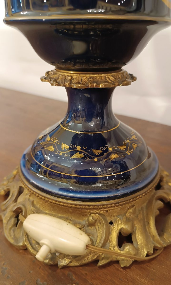 PAIRE DE LAMPES EN PORCELAINE DE SÈVRES FIN DU 19ème SIÈCLE-photo-6