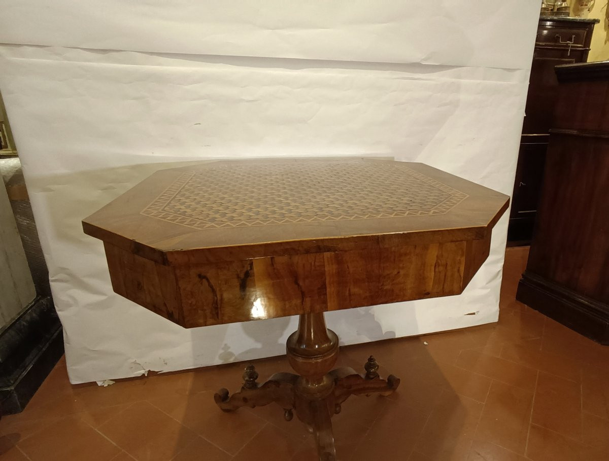 TABLE BASSE OCTOGONALE AVEC INCRUSTATIONS GÉOMÉTRIQUES MILIEU DU 19ème SIÈCLE-photo-4