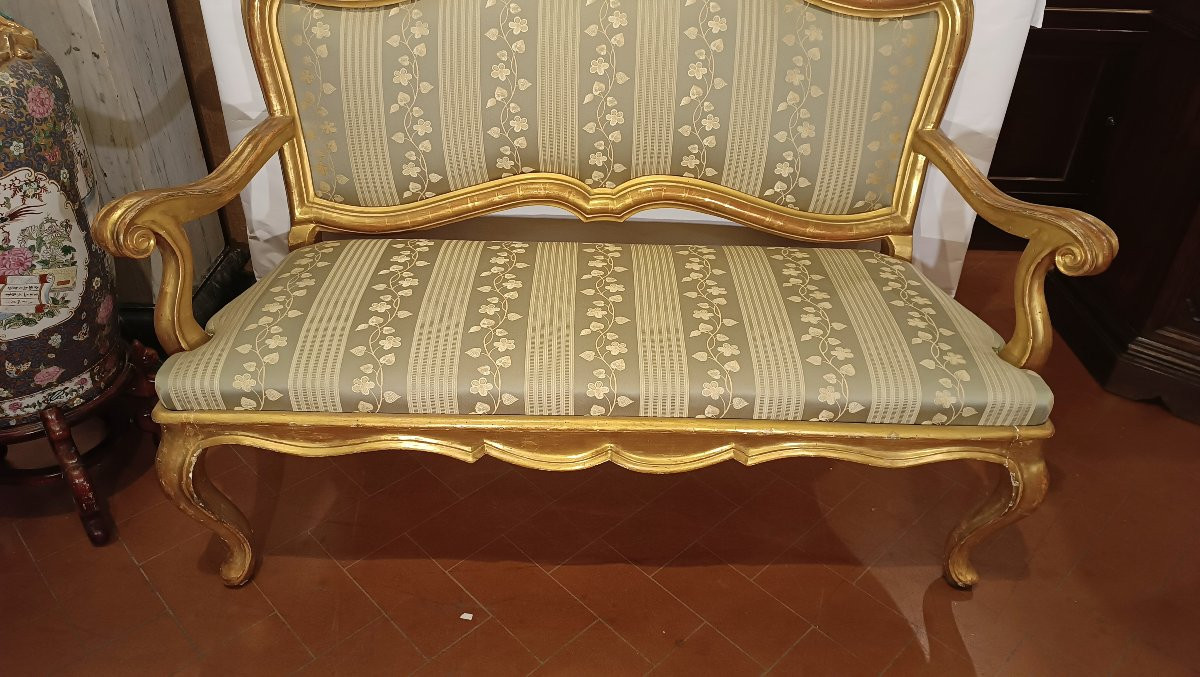 Mid-18th Century Medium-sized Louis XV Sofa-photo-3