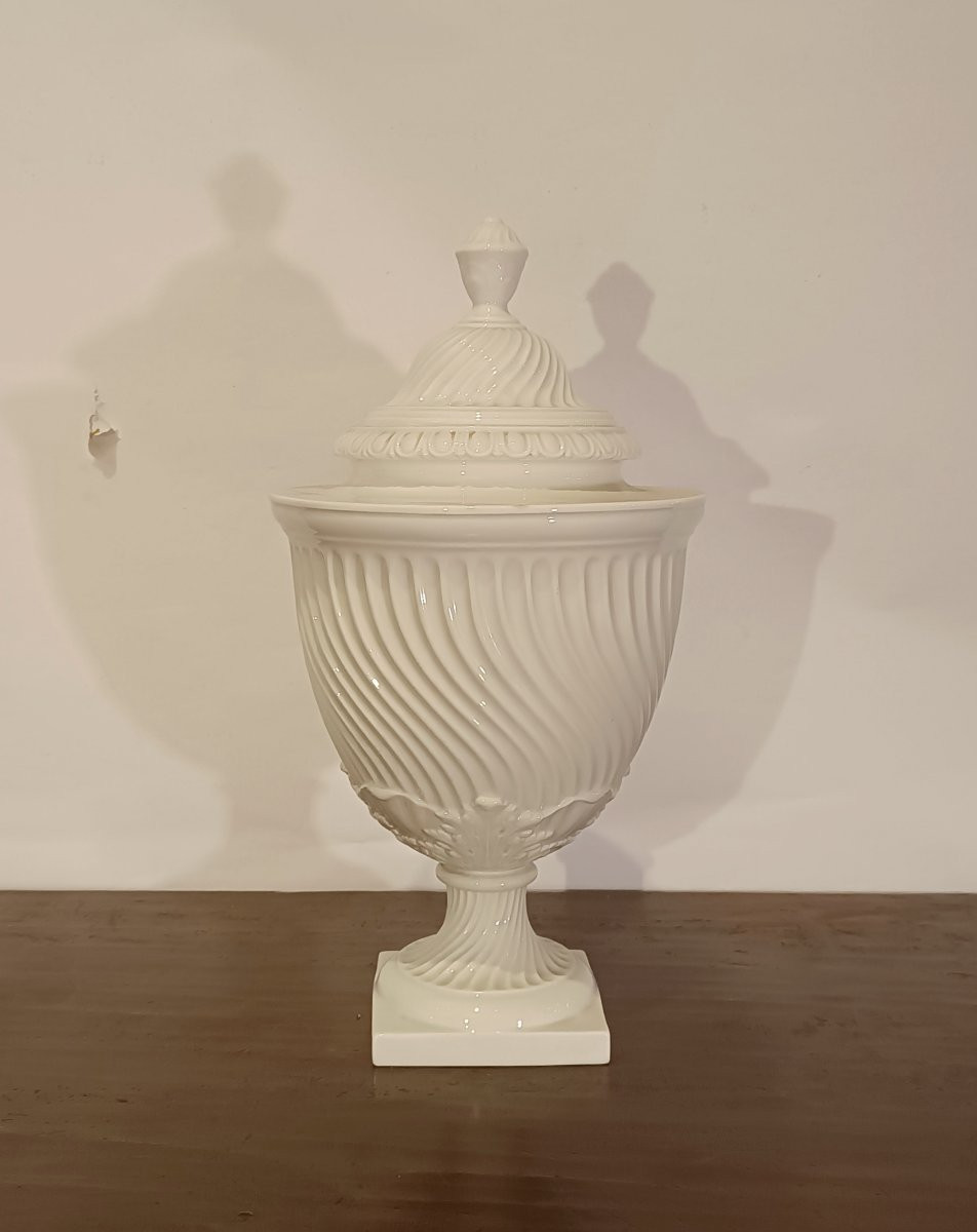 1950s-1960s Ginori Vase In Medici Style -photo-2