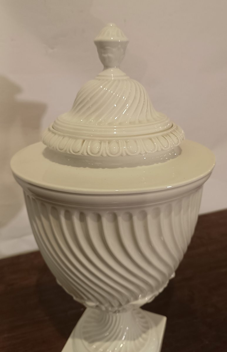1950s-1960s Ginori Vase In Medici Style -photo-3