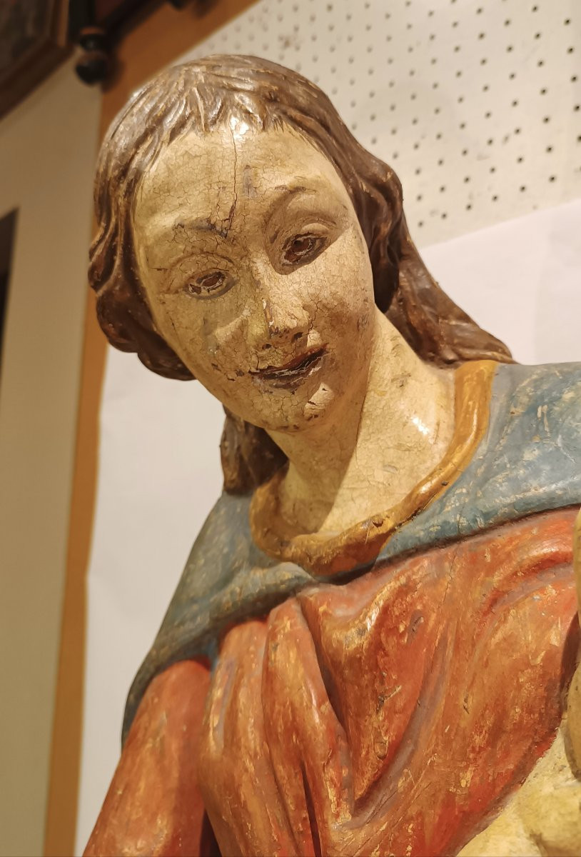 SCULPTURE EN BOIS PEINTE DE LA VIERGE ET L'ENFANT MILIEU DU 18ème SIÈCLE-photo-4
