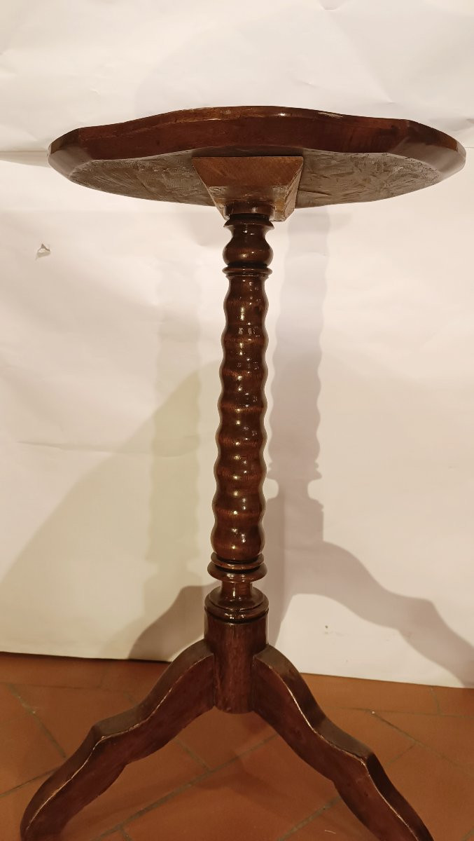 TABLE BASSE GUÉRIDON EN NOYER MILIEU DU 19ème SIÈCLE-photo-3