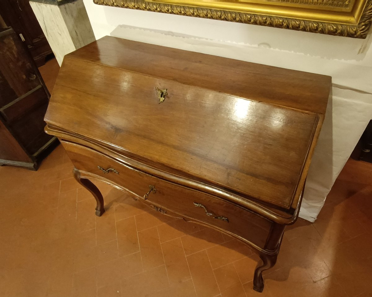  Mid-18th Century Louis XV Walnut Parmesan Drop-off Table-photo-7