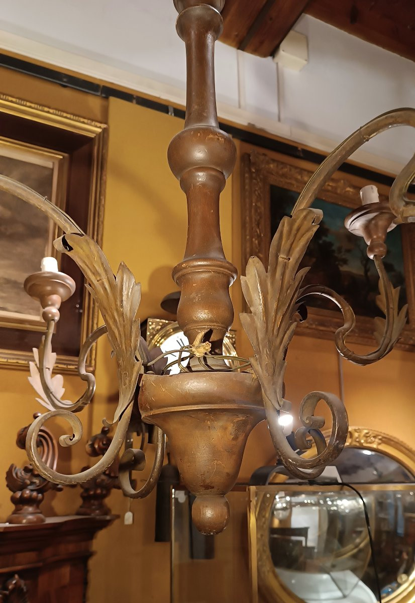 First Half Of The 19th Century Painted Wood And Iron Chandelier-photo-3