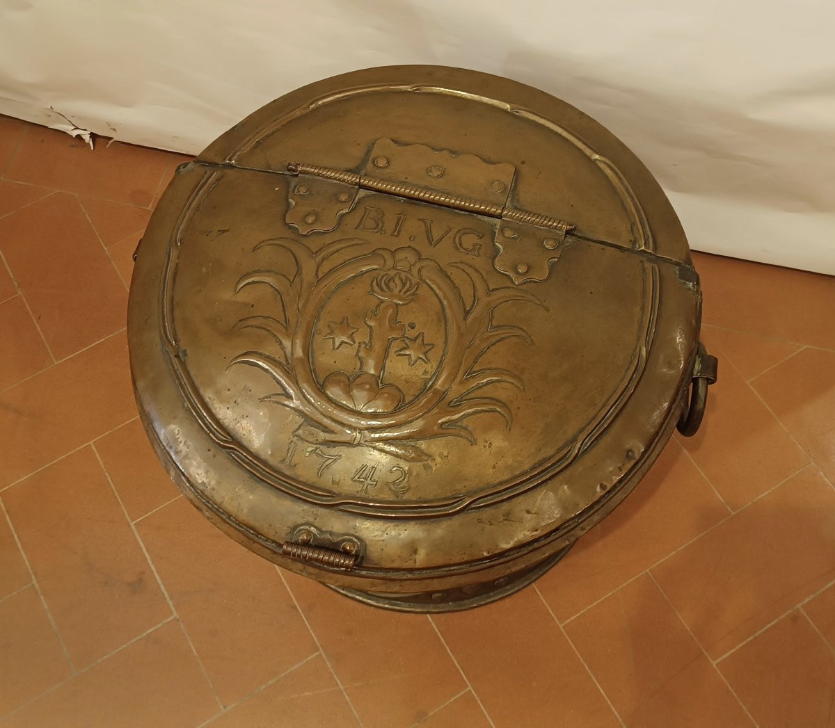 First Half Of The 18th Century Large Copper Pot-photo-1