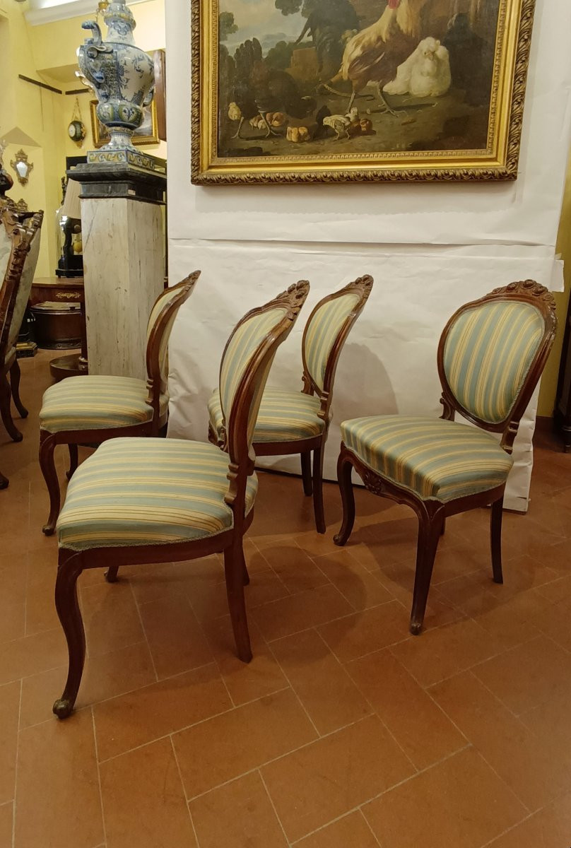 Mid-19th Century Four Louis Philippe Walnut Chairs-photo-4