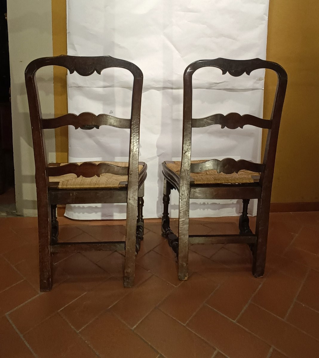 First Half Of The 18th Century Pair Of Louis XIV Chairs-photo-2