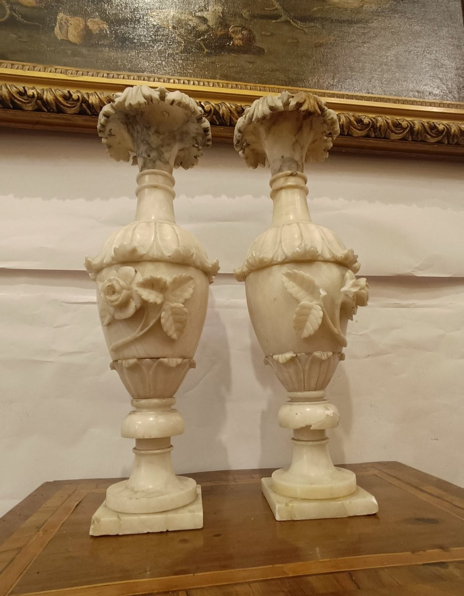  Mid-19th Century Pair Of Alabaster Vases-photo-2