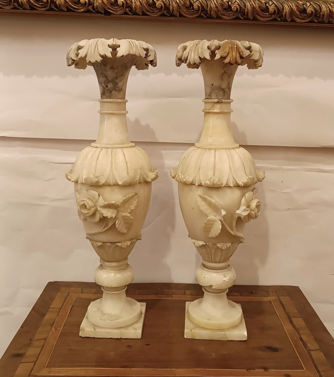  Mid-19th Century Pair Of Alabaster Vases