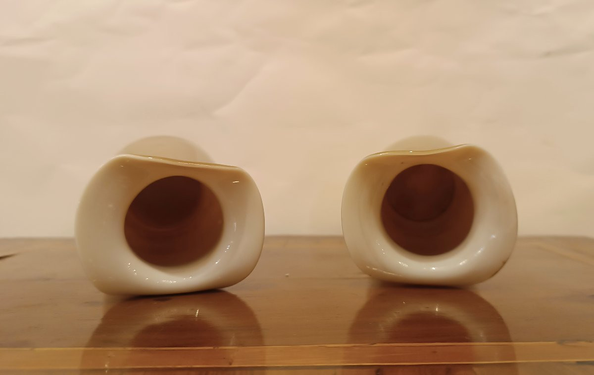 Second Half Of The 19th Century Pair Of Art Nouveau Opal Vases-photo-1