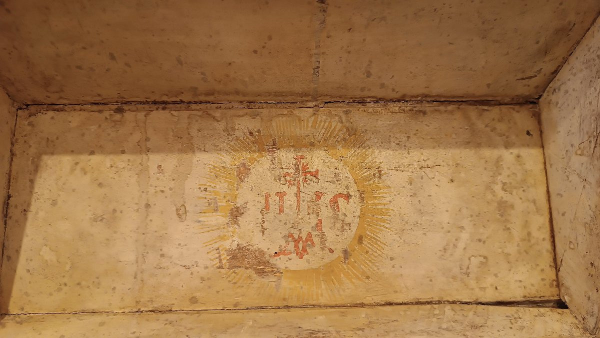 17th Century Small Painted Chest-photo-7