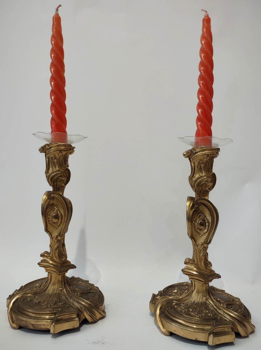 PAIRE DE BOUGIES LOUIS XVI SECONDE MOITIÉ DU 18ème SIÈCLE