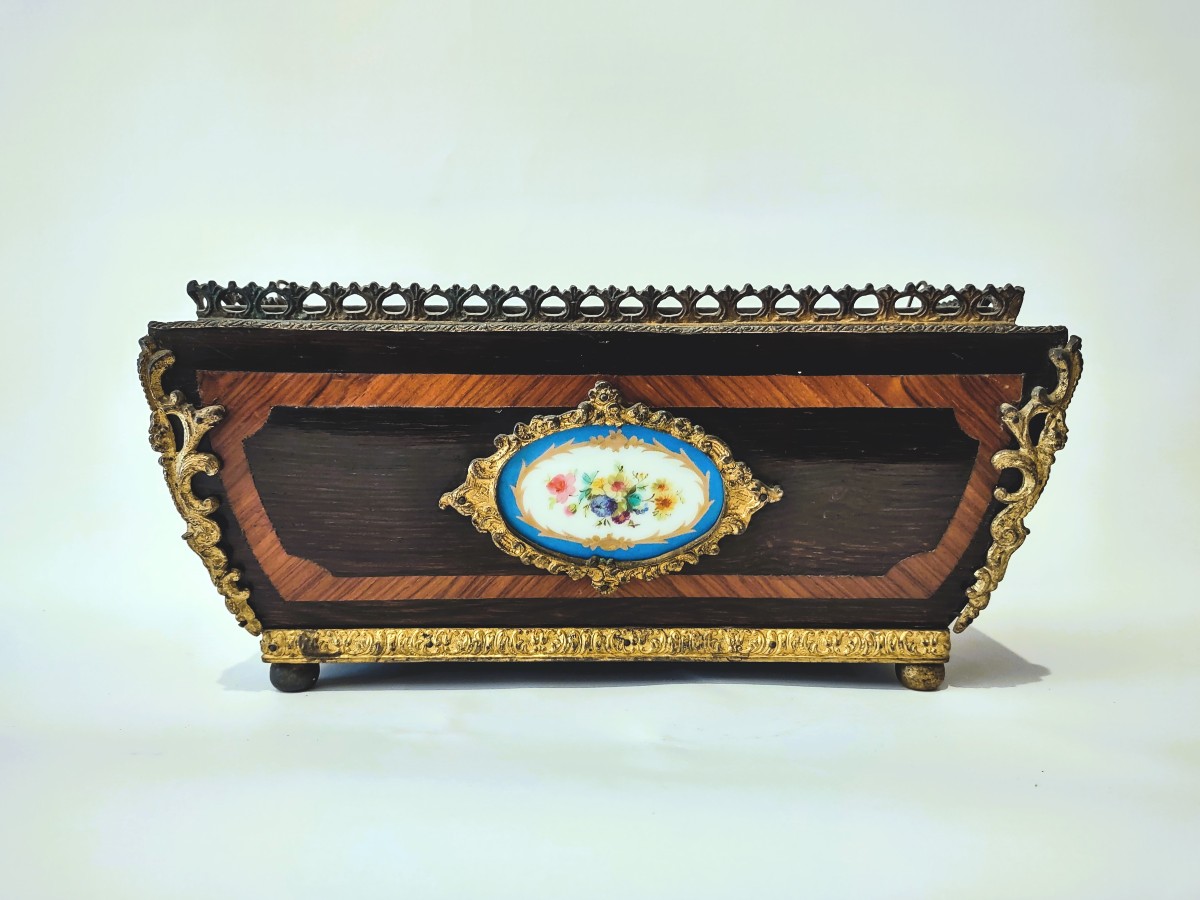  JARDINIÈRE NAPOLÉON III EN BOIS FIN ET BRONZE DORÉ MILIEU DU 19ème SIÈCLE