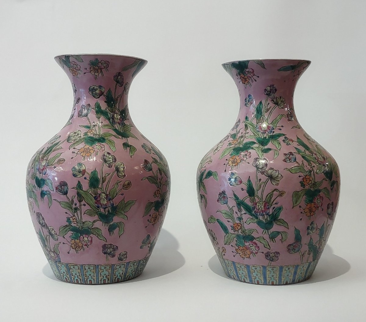 Late 19th Century Pair Of Balauster China Vases -photo-4