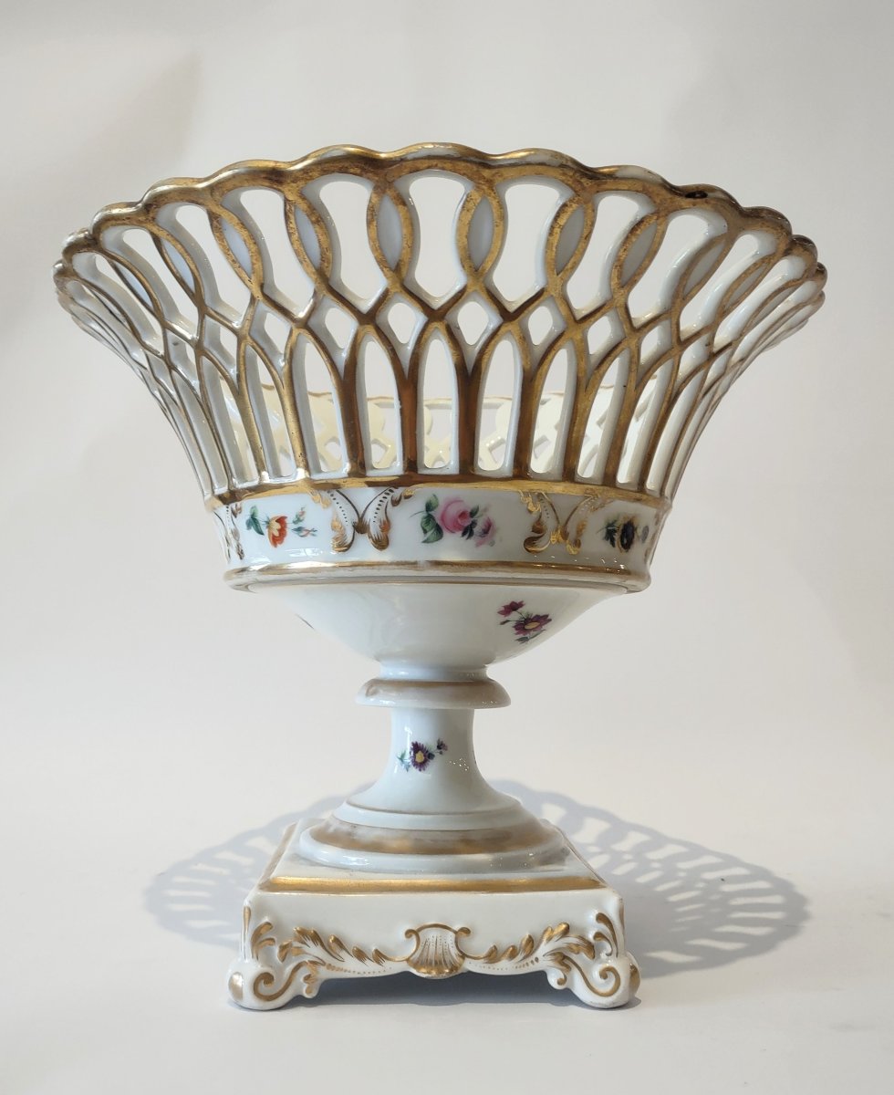 Mid-19th Century Porcelain Fruit Bowl -photo-1