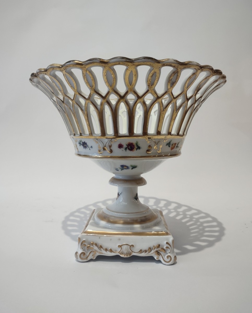 Mid-19th Century Porcelain Fruit Bowl 