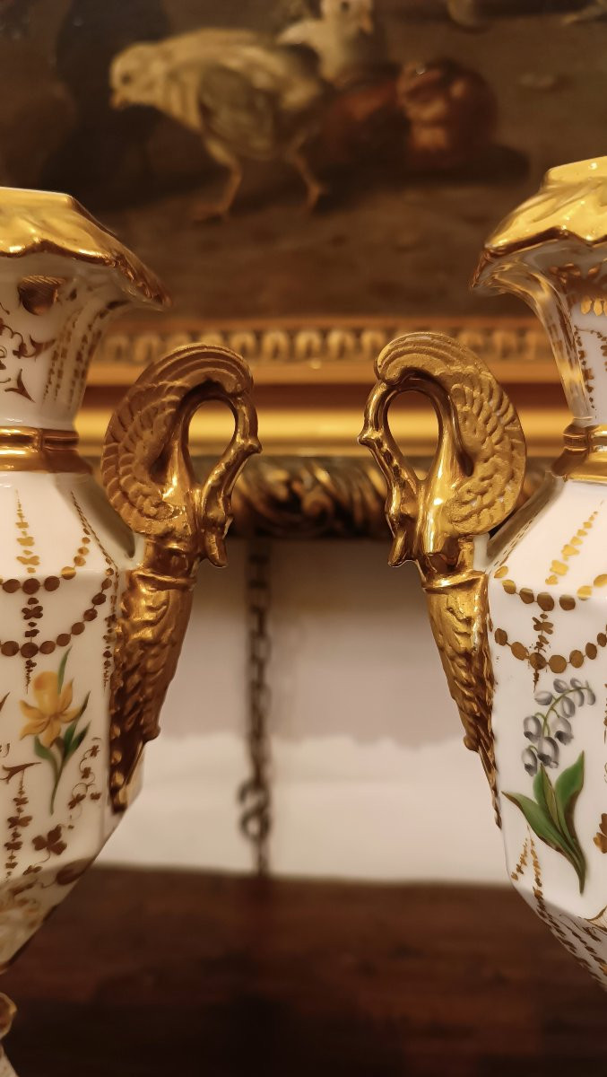 Mid-19th Century Pair Of Charles X Porcelain Vases-photo-1