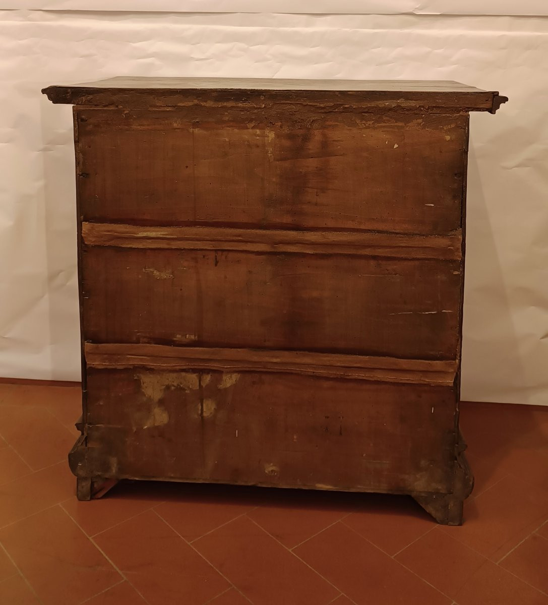 First Half Of The 17th Century Small Walnut Chest Of Drawers With Pilasters-photo-6
