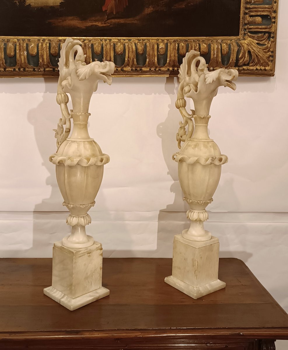Pair Of 19th Century Alabaster Vases-photo-3