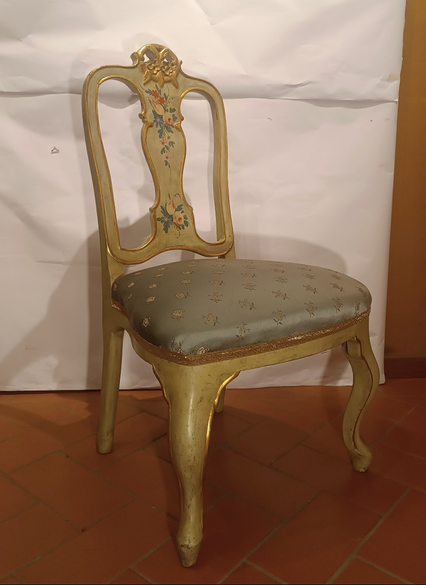 PETIT FAUTEUIL LAQUÉ ET DORÉ FIN DU 18ème SIÈCLE