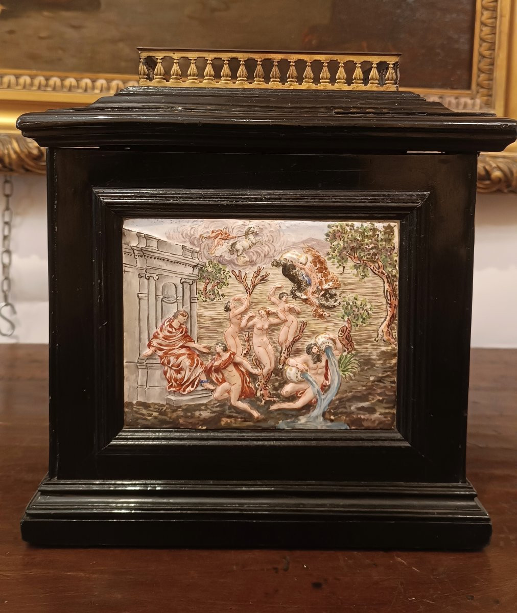 Mid-19th Century Casket With Capodimonte Porcelain Plaques-photo-1