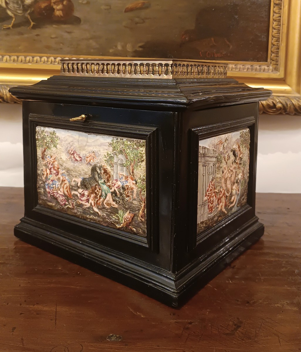 Mid-19th Century Casket With Capodimonte Porcelain Plaques